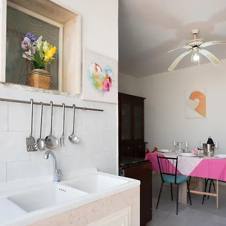Casa Gino A 70 Mt Dalla Di * Пунта-Прошутто