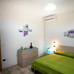 Casa Gino A 70 Mt Dalla Di
